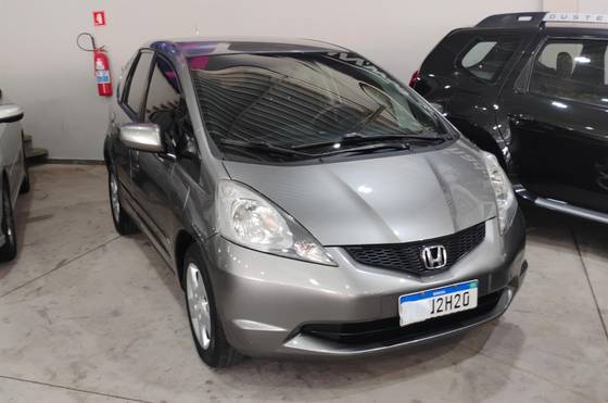 HONDA FIT 1.4 LX 16V FLEX 4P MANUAL HONDA FIT 1.4 LX 16V FLEX 4P MANUAL
